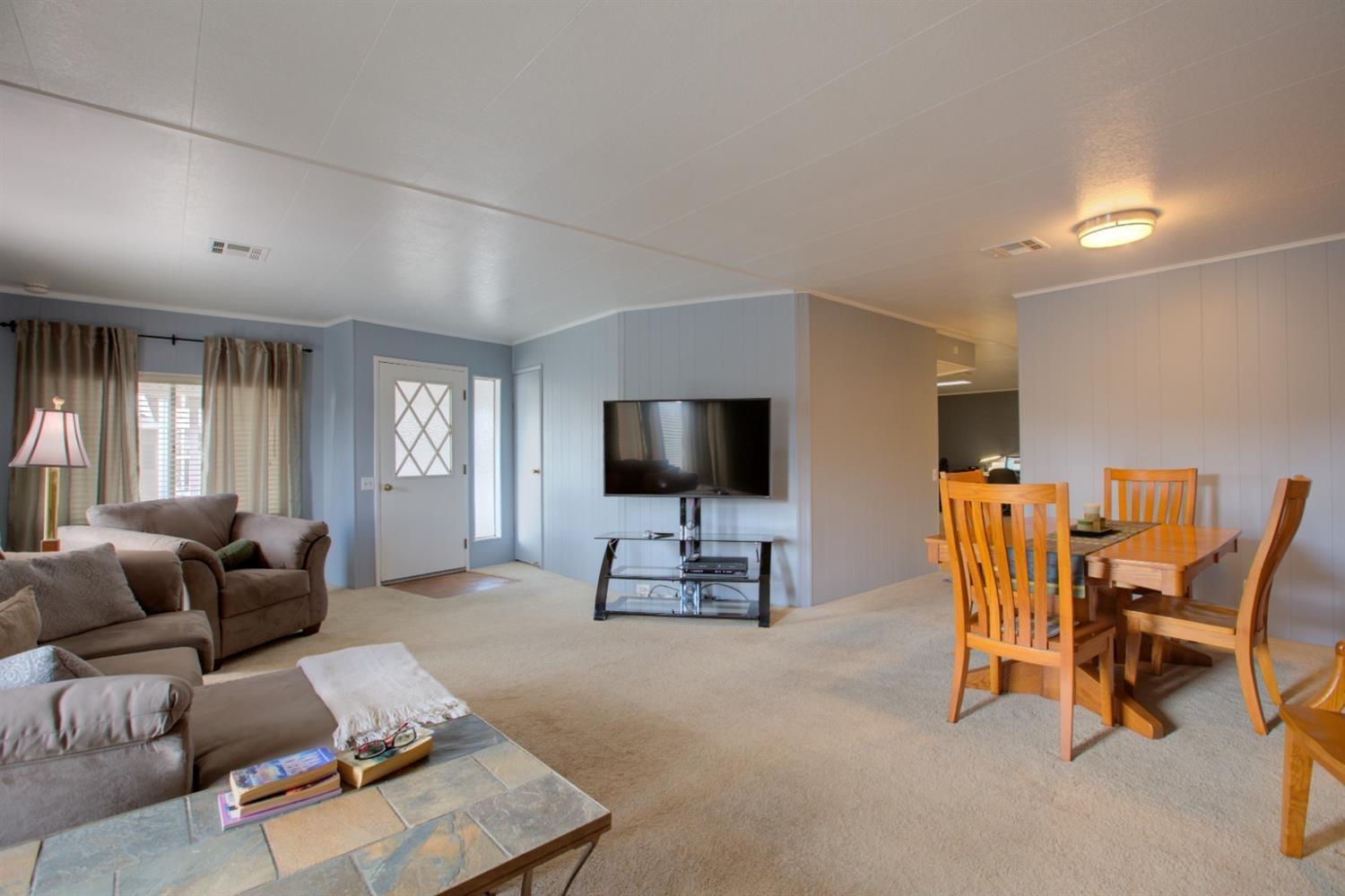 Detail Gallery Image 2 of 46 For 1400 N Tully Rd 60, Turlock,  CA 95380 - 2 Beds | 2 Baths