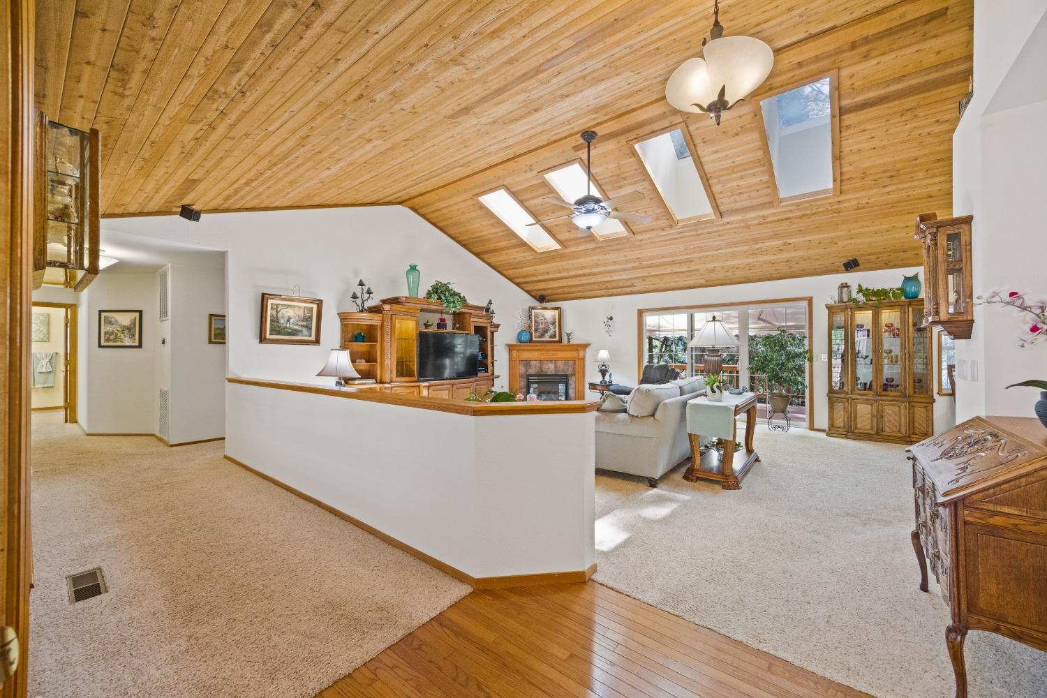 Detail Gallery Image 6 of 73 For 4013 Garnet Rd, Pollock Pines,  CA 95726 - 4 Beds | 3 Baths