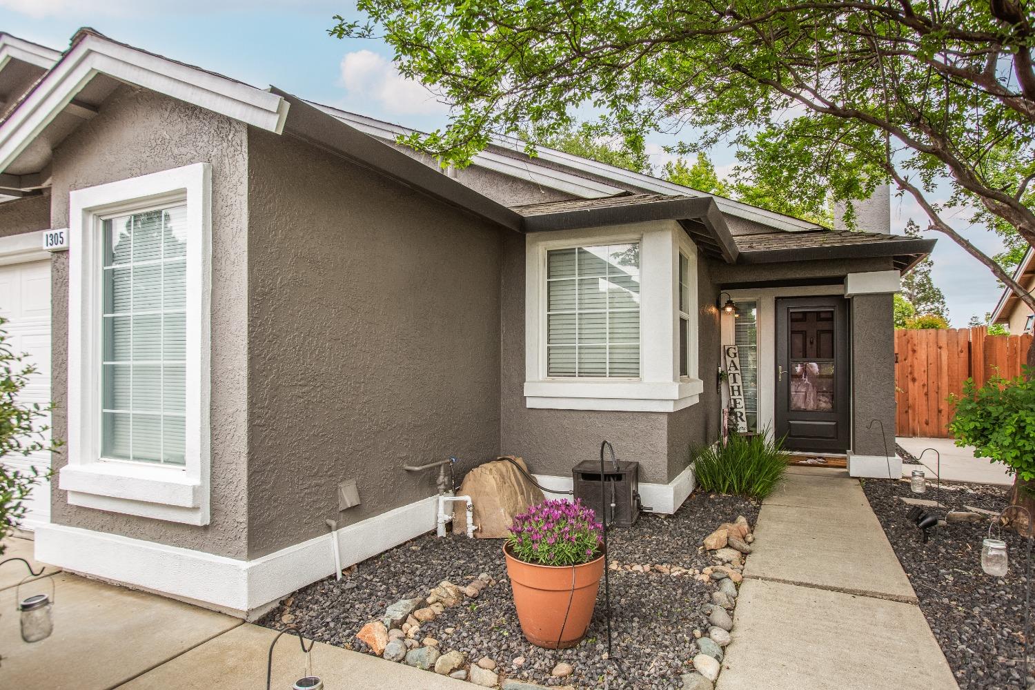 Larkflower Way, Lincoln, California image 2