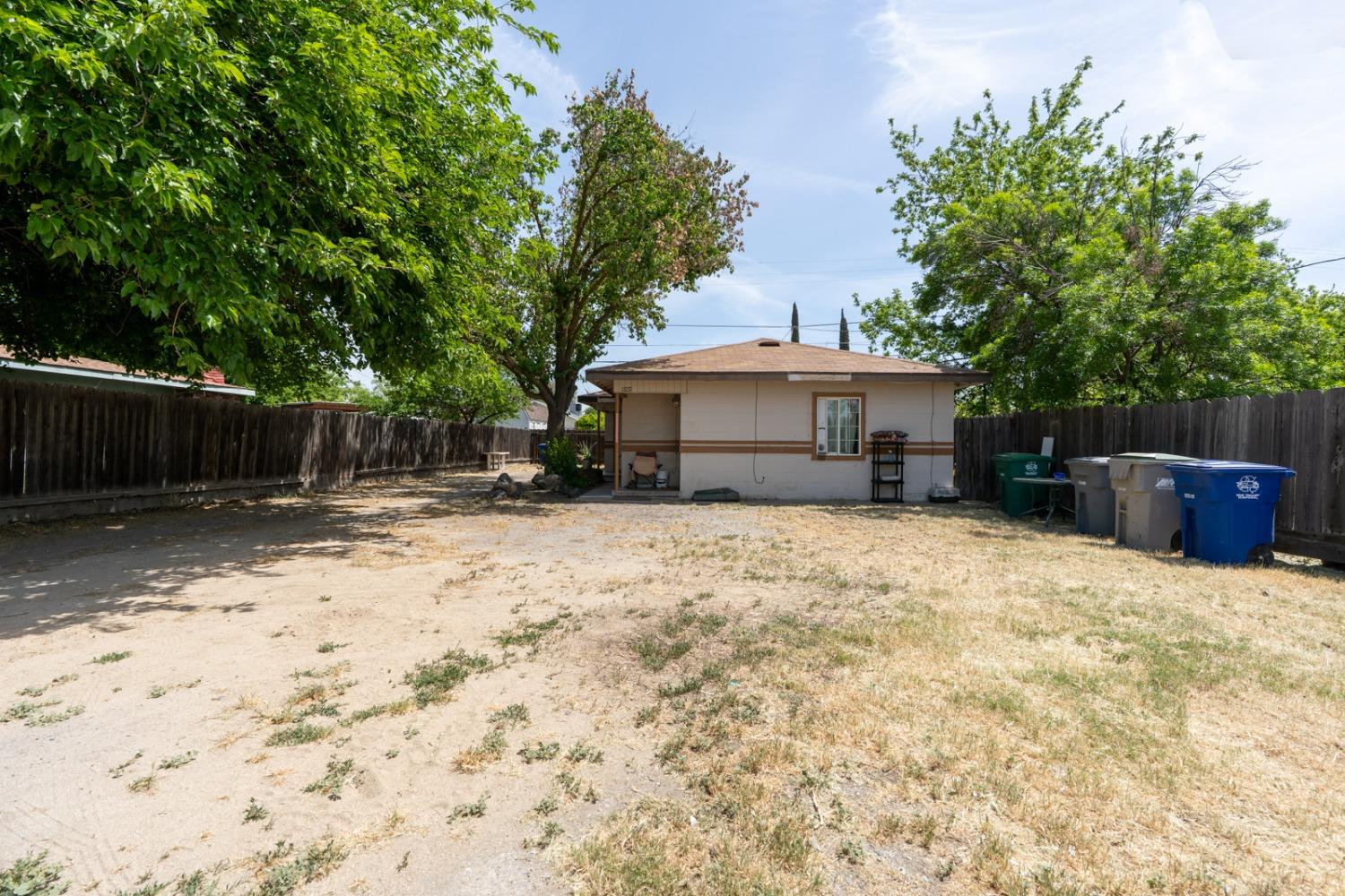 1111 Center Avenue, Dos Palos, California image 2
