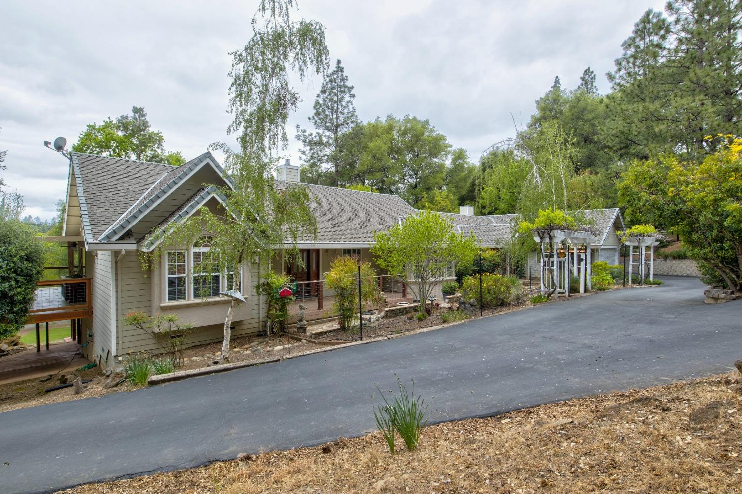 Detail Gallery Image 2 of 97 For 6909 Flat Creek Rd, Somerset,  CA 95684 - 3 Beds | 2/1 Baths
