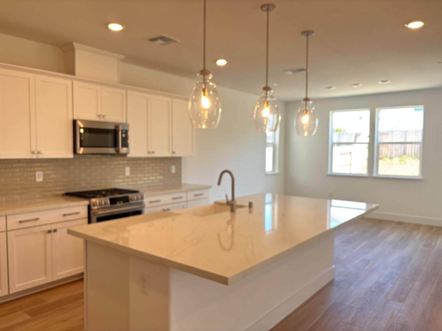 Vectra Court, Roseville, California image 5