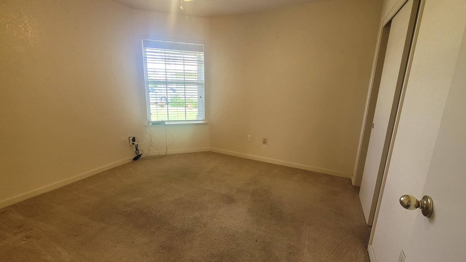 Detail Gallery Image 11 of 25 For 1117 La Mesa, Escalon,  CA 95320 - 3 Beds | 2 Baths