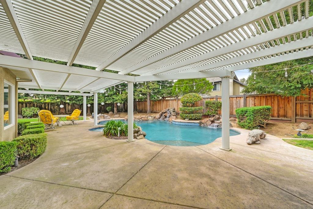 Lawnview Way, Elk Grove, California image 50