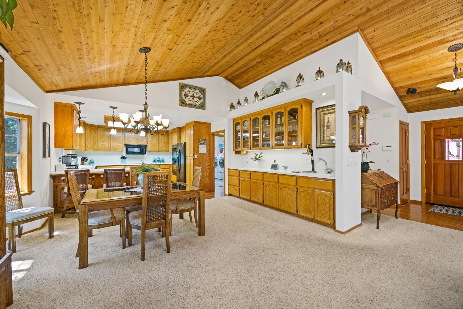 Detail Gallery Image 12 of 73 For 4013 Garnet Rd, Pollock Pines,  CA 95726 - 4 Beds | 3 Baths