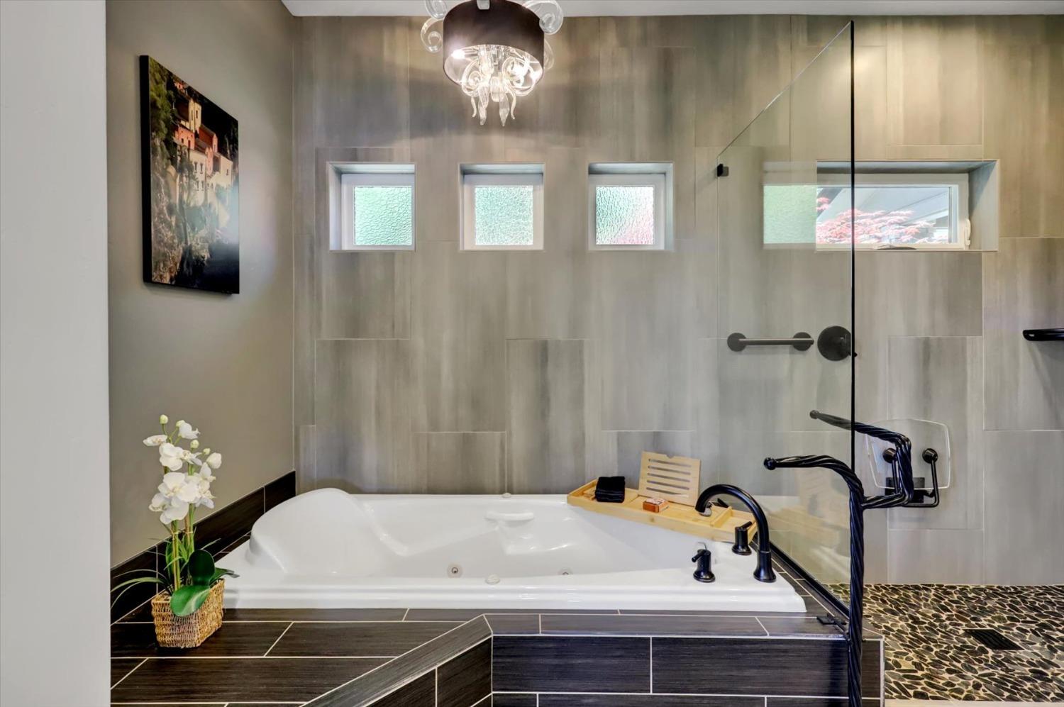 Detail Gallery Image 27 of 85 For 18388 Chaparral Dr, Penn Valley,  CA 95946 - 4 Beds | 3 Baths
