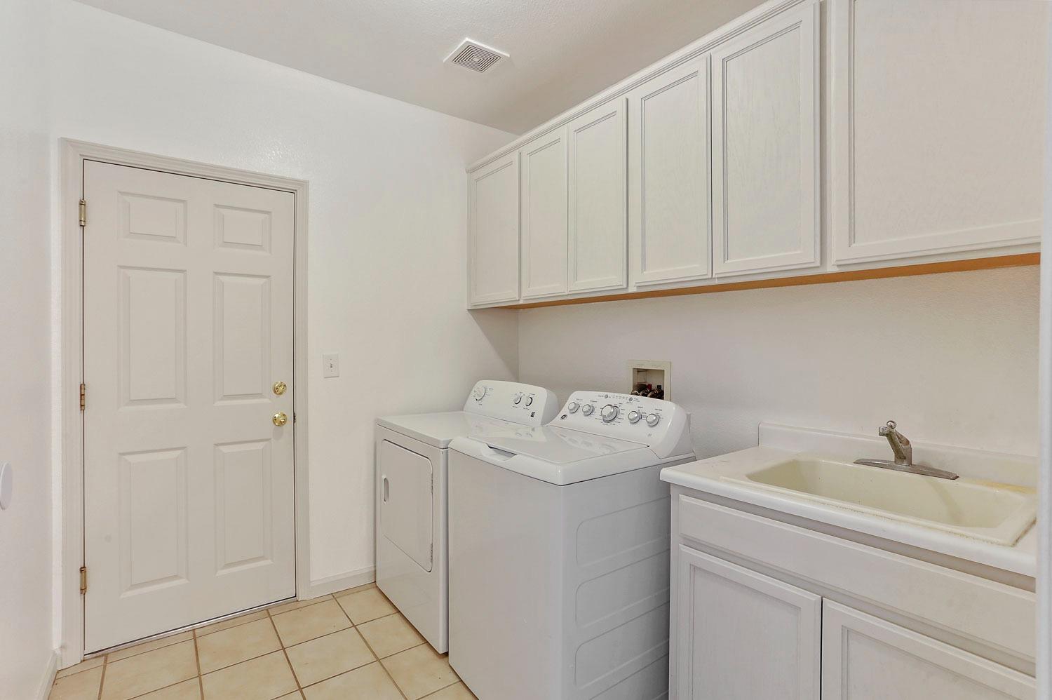 Detail Gallery Image 30 of 64 For 619 Pecan Dr, Ripon,  CA 95366 - 5 Beds | 4 Baths