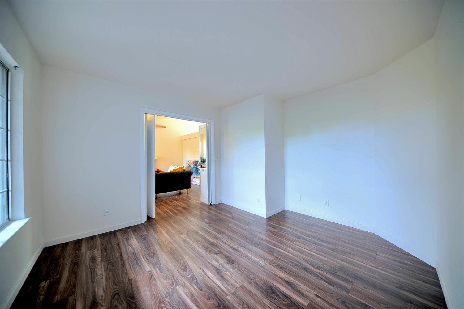Detail Gallery Image 11 of 83 For 774 Long Barn Dr, Lathrop,  CA 95330 - 3 Beds | 2 Baths