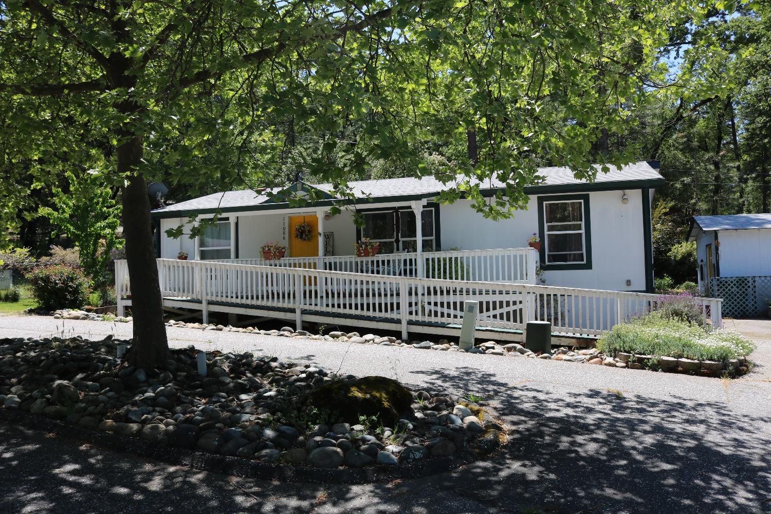 Sierra Circle, Penn Valley, California image 40