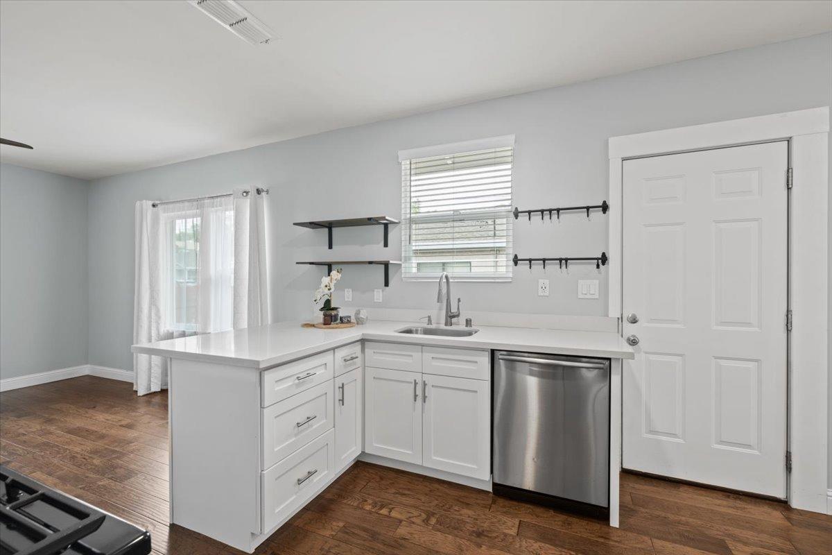 Detail Gallery Image 18 of 25 For 2600 20th St, Sacramento,  CA 95818 - 2 Beds | 1 Baths