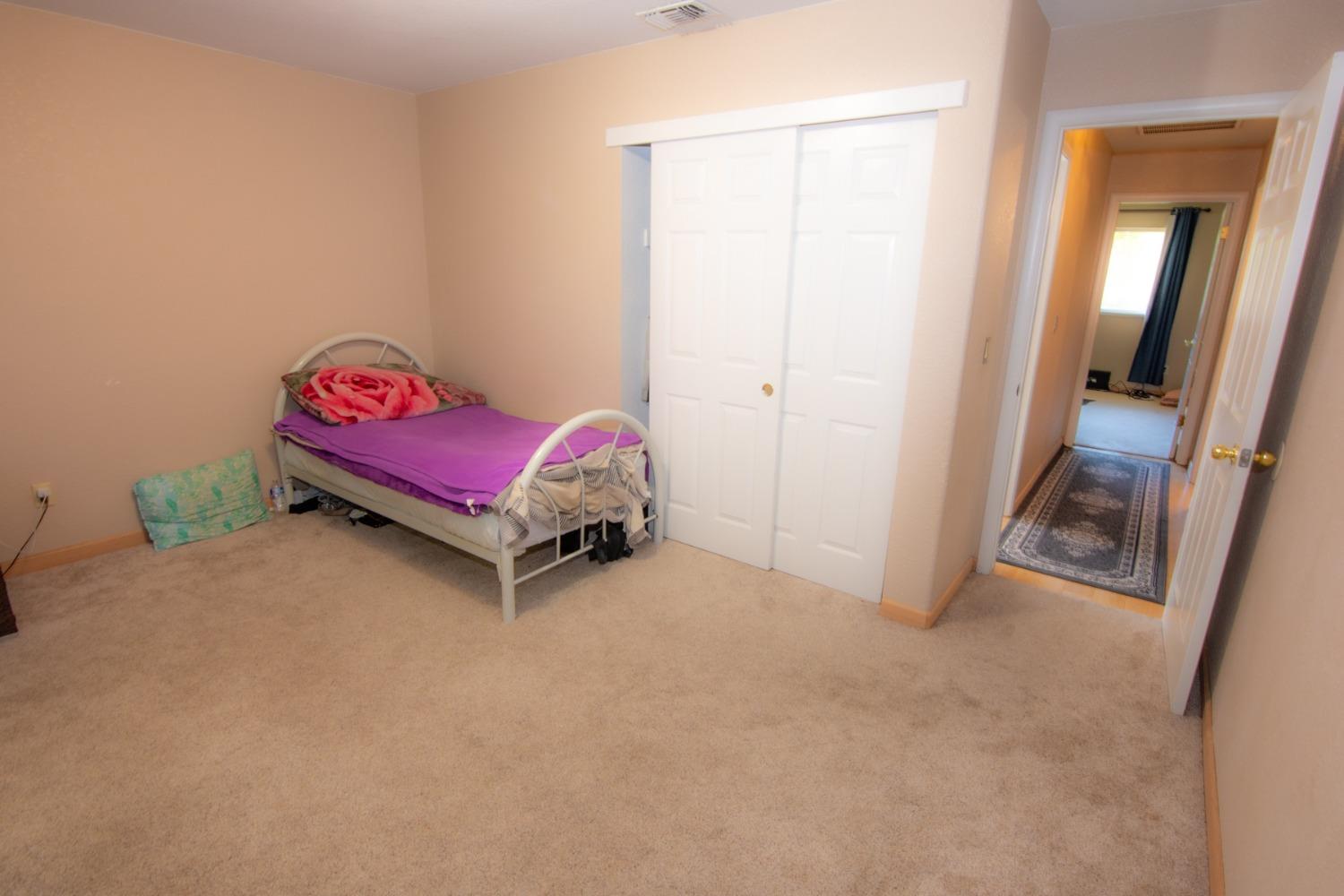 Detail Gallery Image 21 of 30 For 5320 Summerbrook Way, Sacramento,  CA 95823 - 3 Beds | 2 Baths