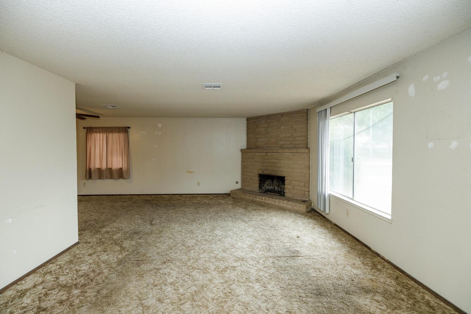 Burgundy Drive, Escalon, California image 14