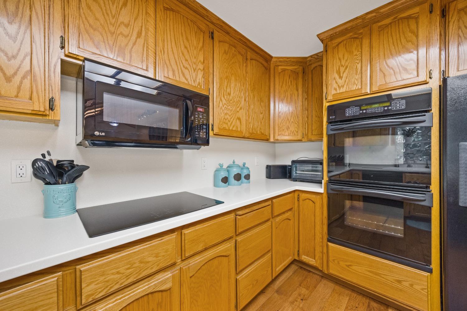 Detail Gallery Image 18 of 73 For 4013 Garnet Rd, Pollock Pines,  CA 95726 - 4 Beds | 3 Baths