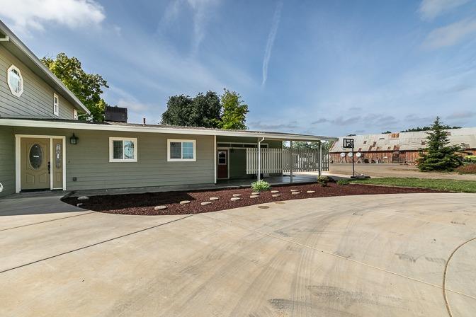 Detail Gallery Image 12 of 67 For 249 Jem Rd, Oroville,  CA 95965 - 5 Beds | 3 Baths