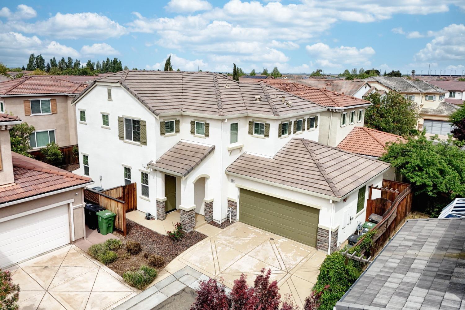 Detail Gallery Image 1 of 89 For 285 W Santa Clara Dr, Mountain House,  CA 95391 - 4 Beds | 3 Baths