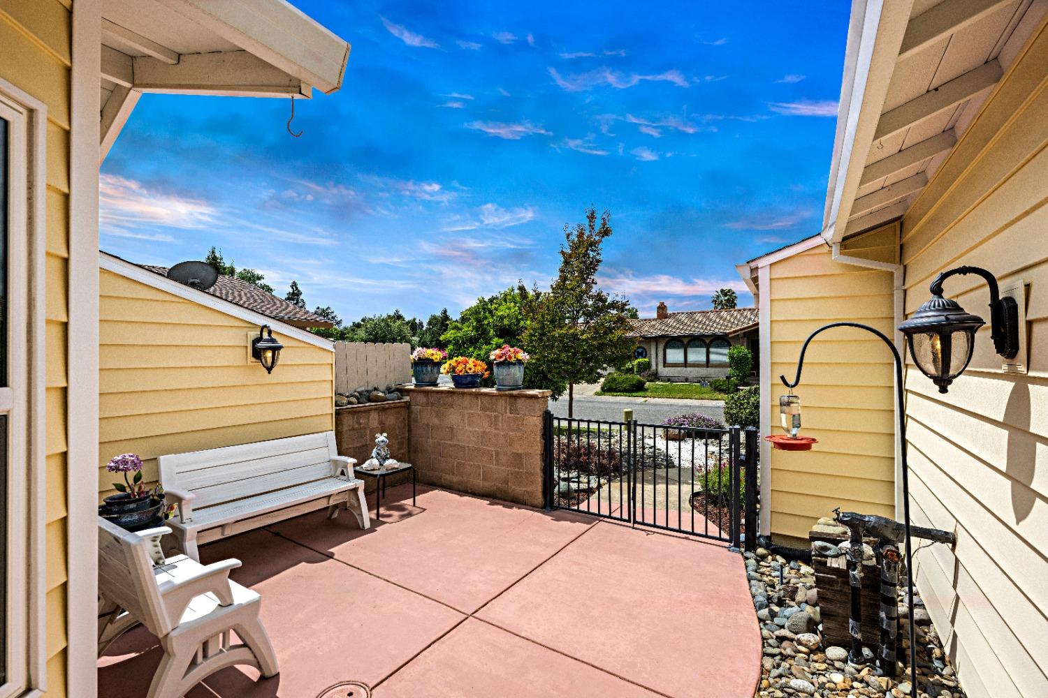 Gitta Ria Court, Citrus Heights, California image 2