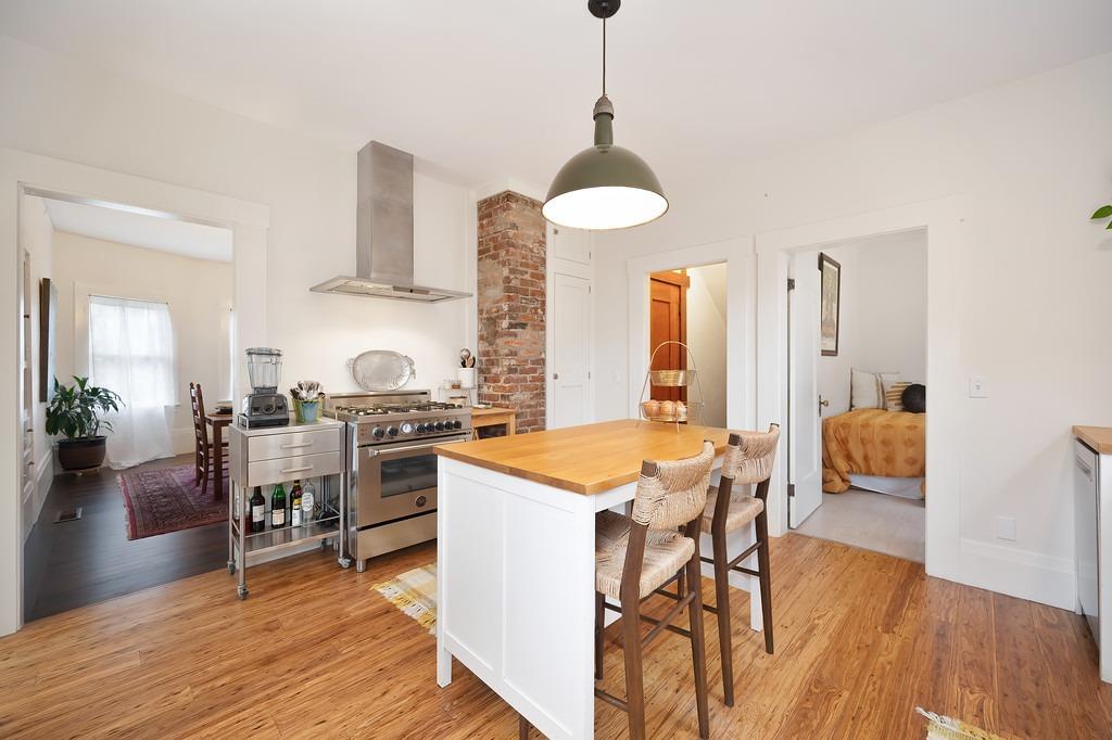 Detail Gallery Image 16 of 59 For 1333 33rd St, Sacramento,  CA 95816 - 5 Beds | 2 Baths