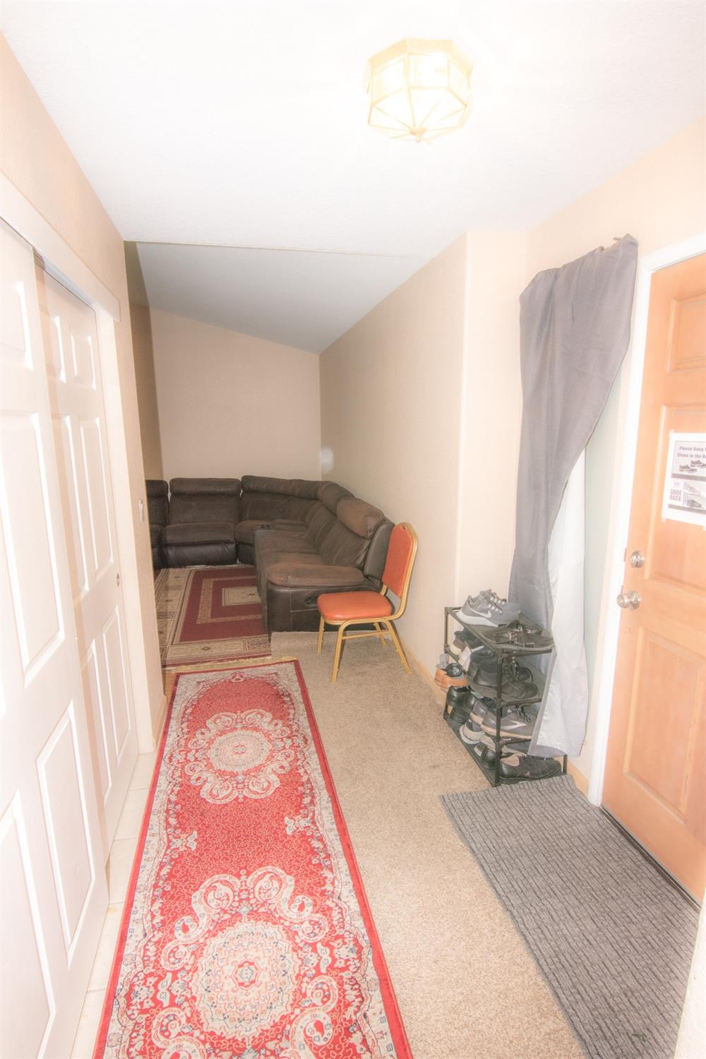 Detail Gallery Image 25 of 30 For 5320 Summerbrook Way, Sacramento,  CA 95823 - 3 Beds | 2 Baths