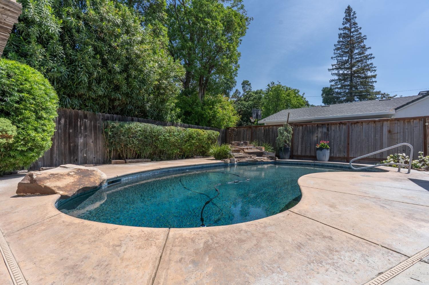 Detail Gallery Image 37 of 39 For 7516 Brentwood Dr, Stockton,  CA 95207 - 3 Beds | 1/1 Baths