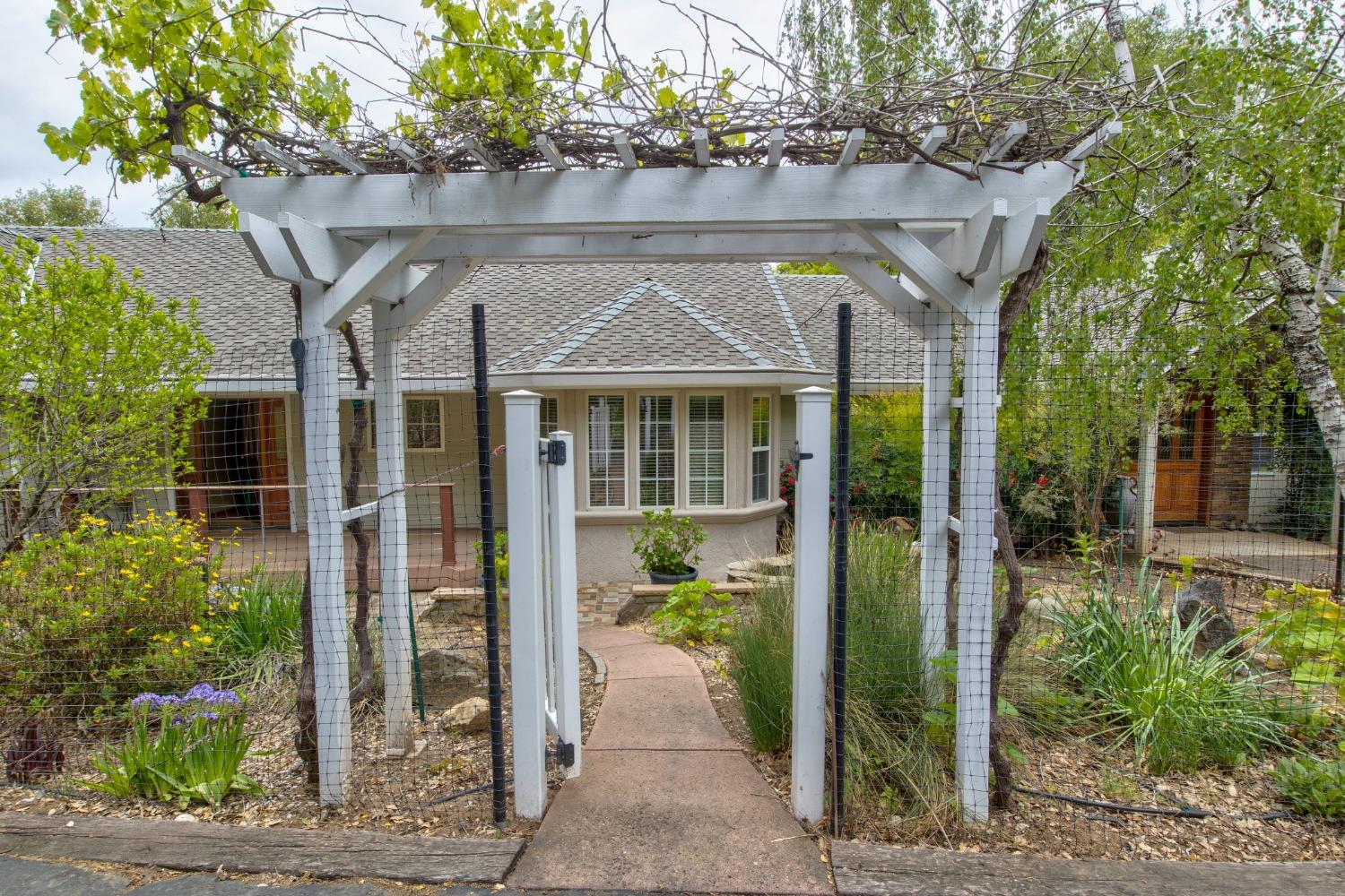 Detail Gallery Image 45 of 97 For 6909 Flat Creek Rd, Somerset,  CA 95684 - 3 Beds | 2/1 Baths