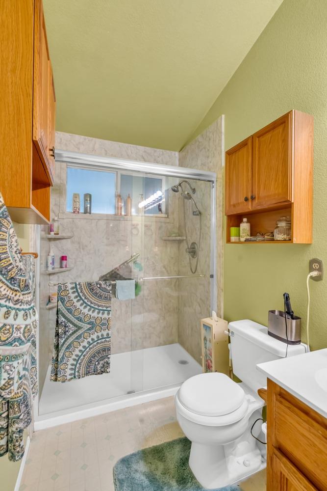 Detail Gallery Image 30 of 40 For 8254 Arroyo Vista Dr, Sacramento,  CA 95823 - 3 Beds | 2 Baths