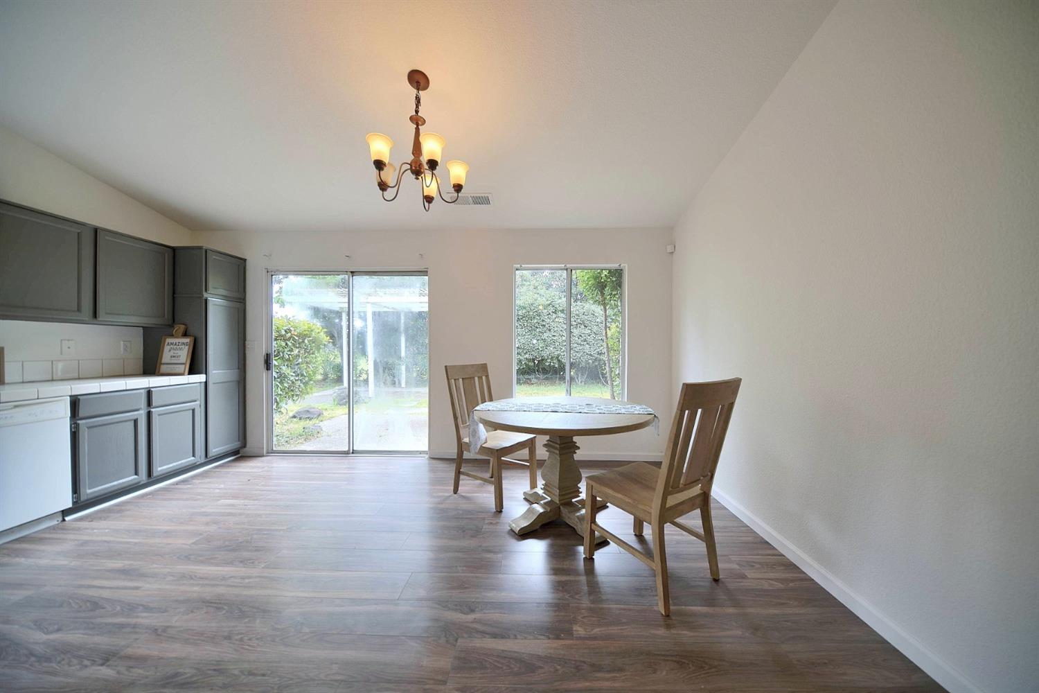 Detail Gallery Image 14 of 83 For 774 Long Barn Dr, Lathrop,  CA 95330 - 3 Beds | 2 Baths