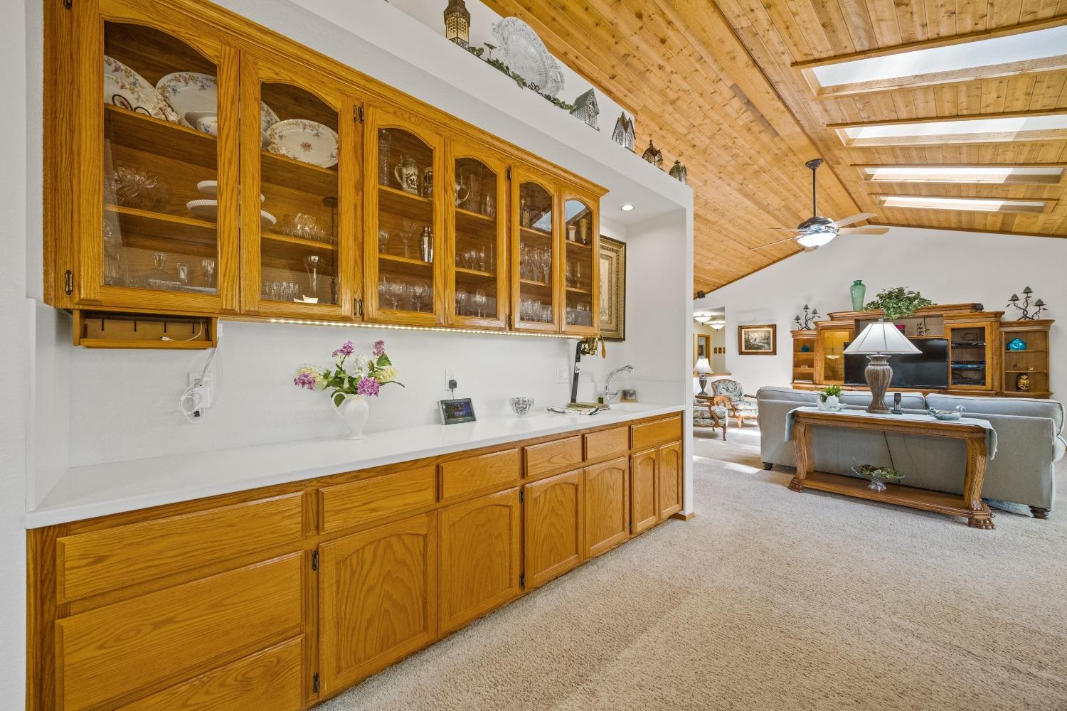 Detail Gallery Image 14 of 73 For 4013 Garnet Rd, Pollock Pines,  CA 95726 - 4 Beds | 3 Baths