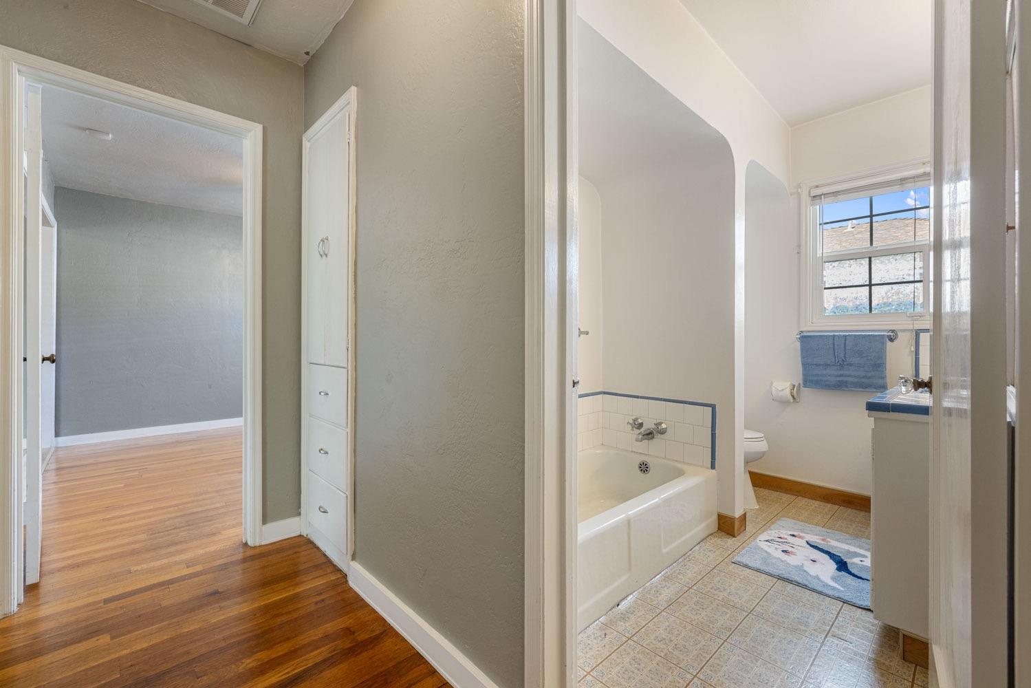 Detail Gallery Image 14 of 40 For 508 Alicante Dr, Lodi,  CA 95240 - 3 Beds | 2 Baths