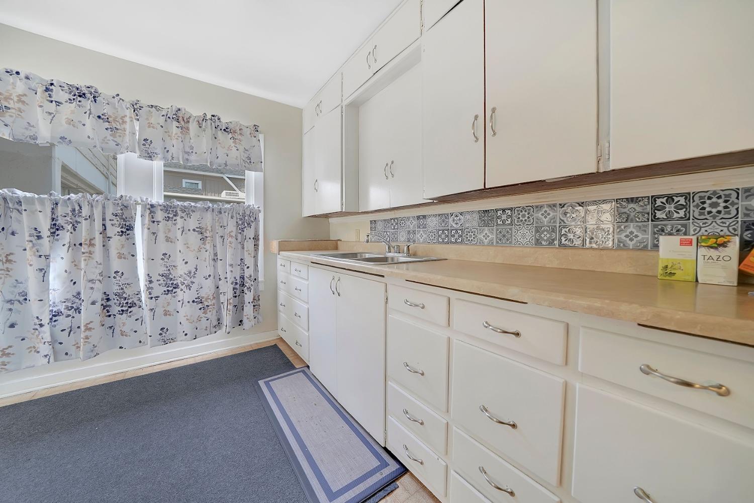 Detail Gallery Image 27 of 72 For 217 S Buena Vista St, Ione,  CA 95640 - 5 Beds | 2 Baths