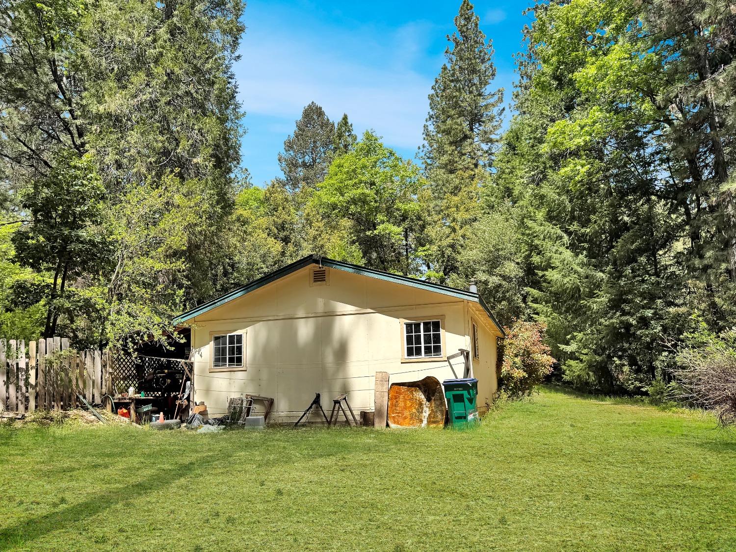 Buckeye Road, Nevada City, California image 3