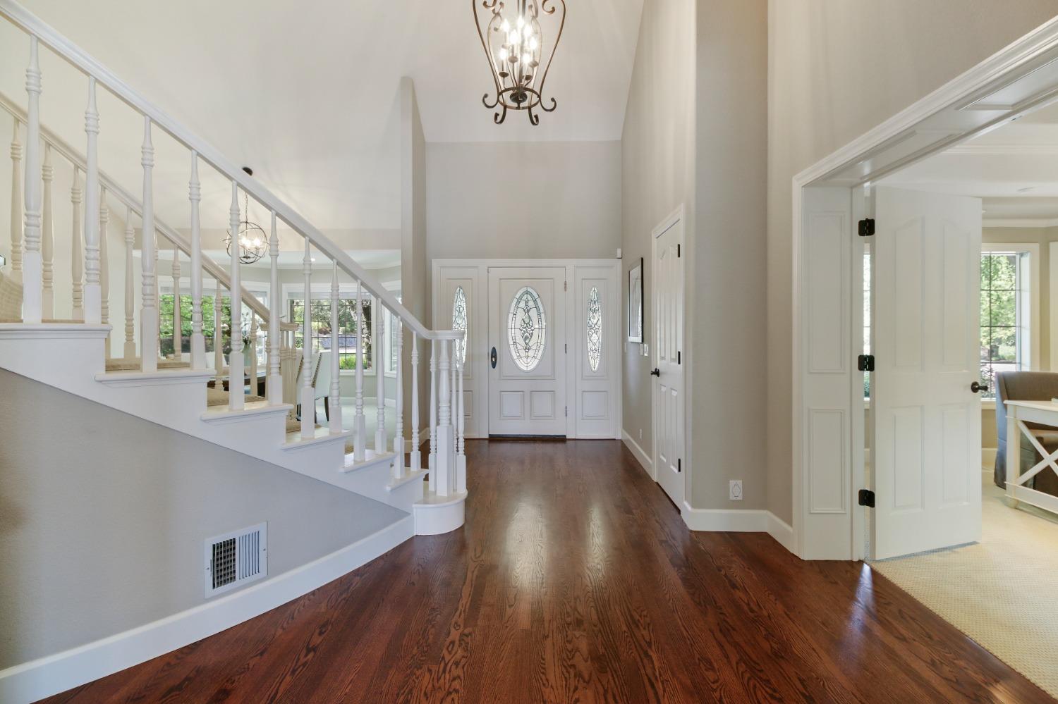 Detail Gallery Image 9 of 92 For 5060 Lexington Cir, Loomis,  CA 95650 - 6 Beds | 5 Baths