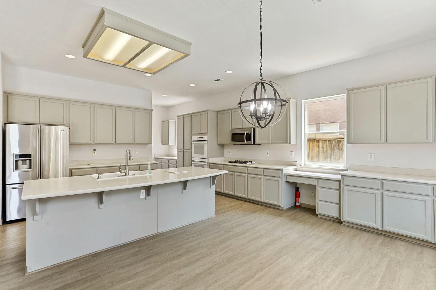 Detail Gallery Image 28 of 64 For 619 Pecan Dr, Ripon,  CA 95366 - 5 Beds | 4 Baths