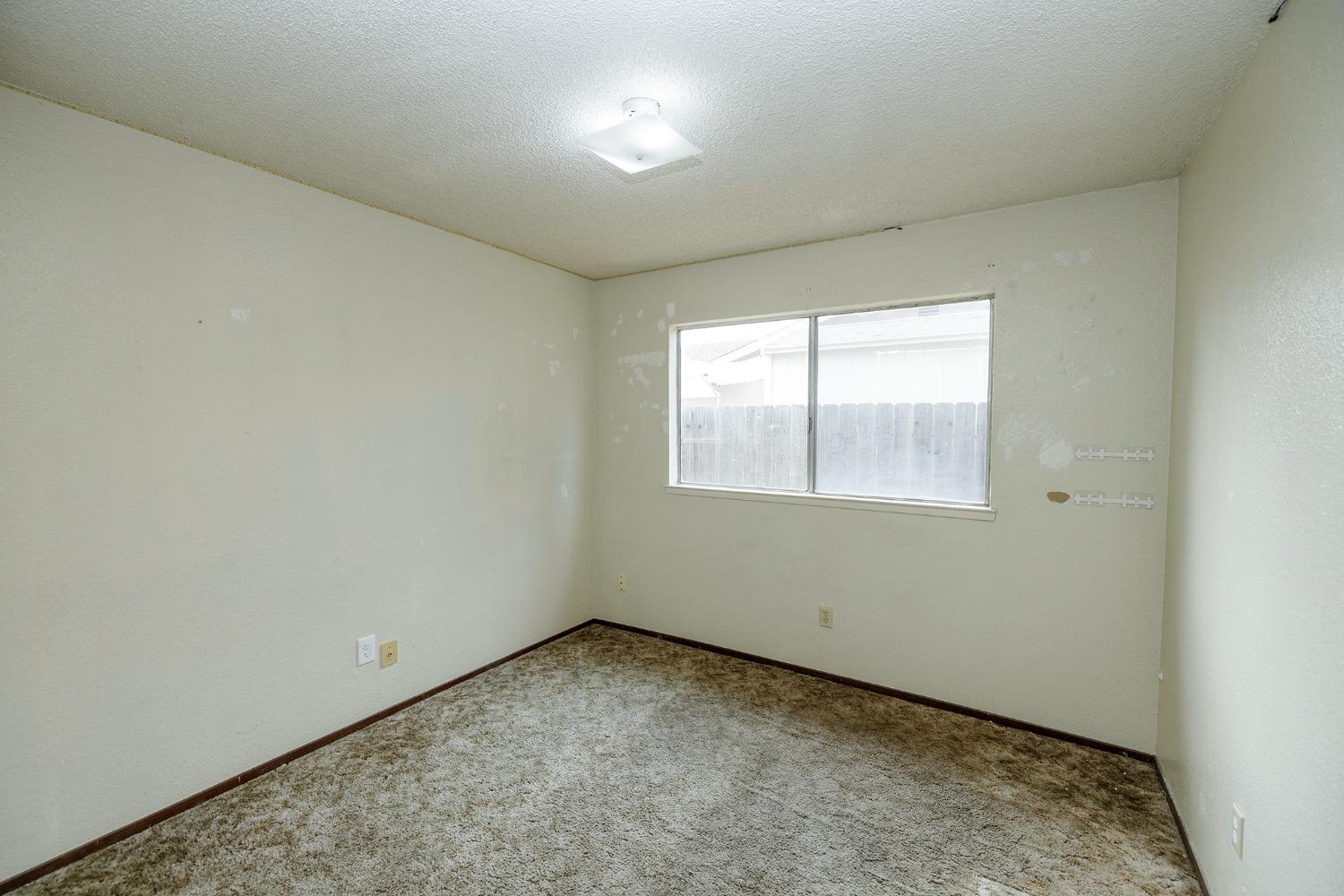 Burgundy Drive, Escalon, California image 31