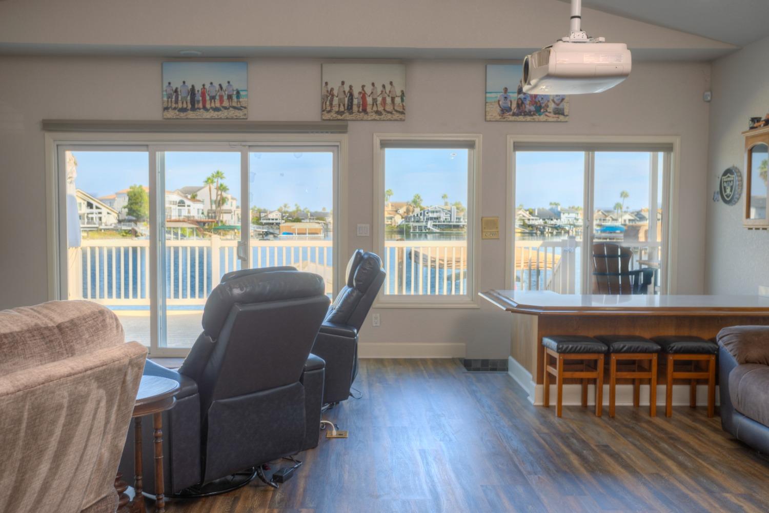 Detail Gallery Image 9 of 35 For 4461 Driftwood Ct, Discovery Bay,  CA 94505 - 3 Beds | 2 Baths