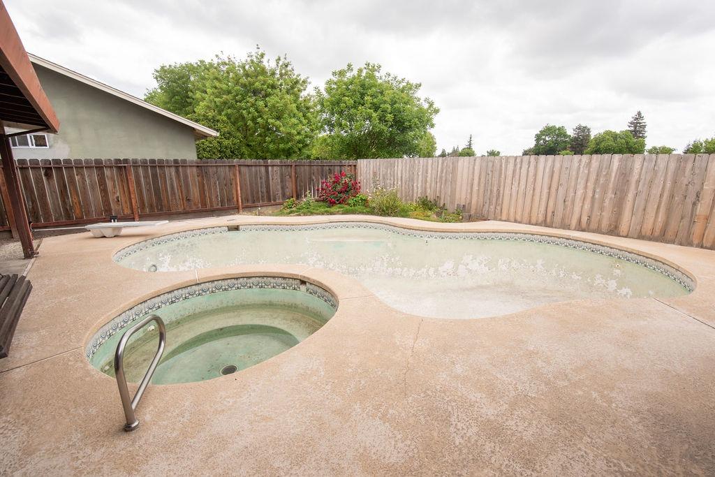 Landini Way, Modesto, California image 31