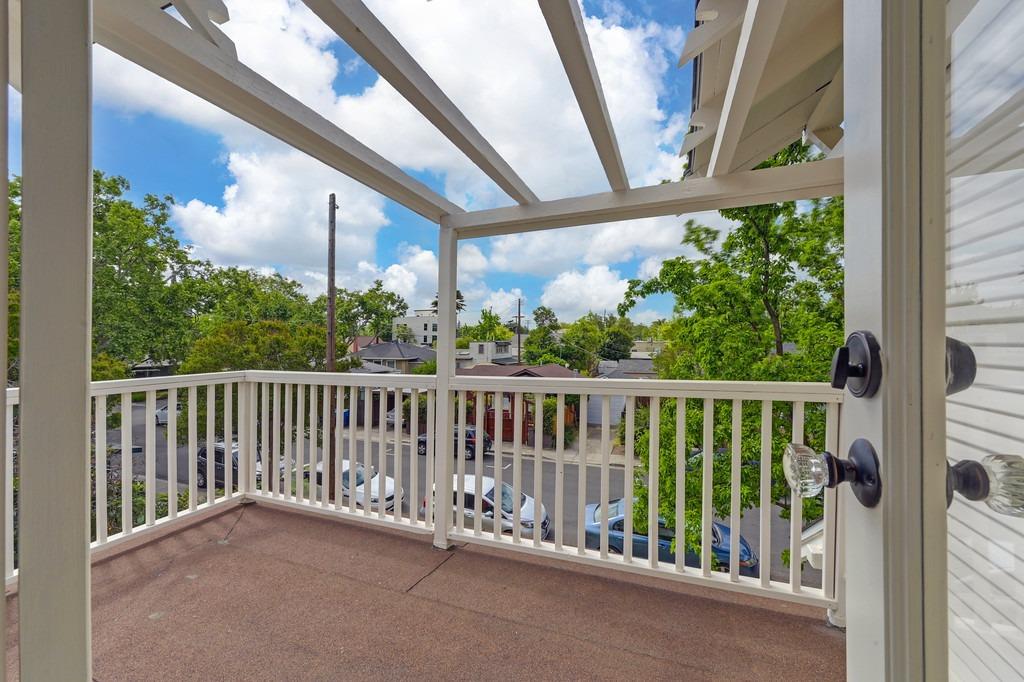 Detail Gallery Image 24 of 59 For 1333 33rd St, Sacramento,  CA 95816 - 5 Beds | 2 Baths
