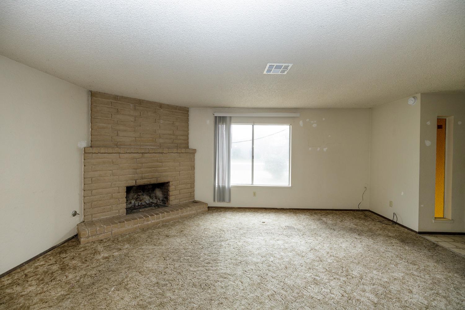 Burgundy Drive, Escalon, California image 15