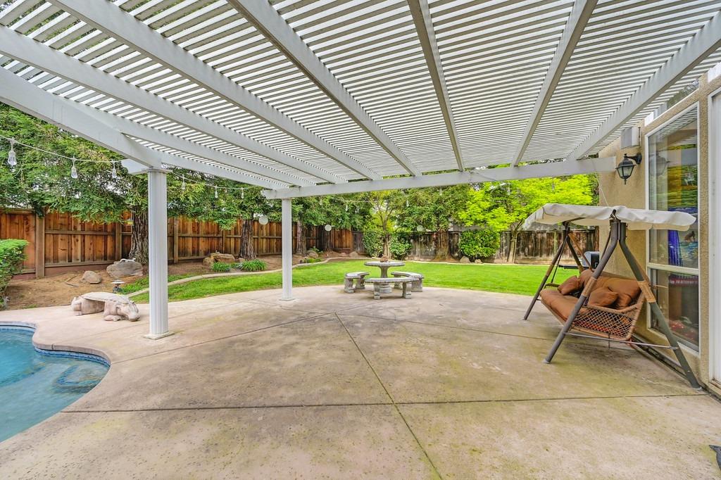 Lawnview Way, Elk Grove, California image 49