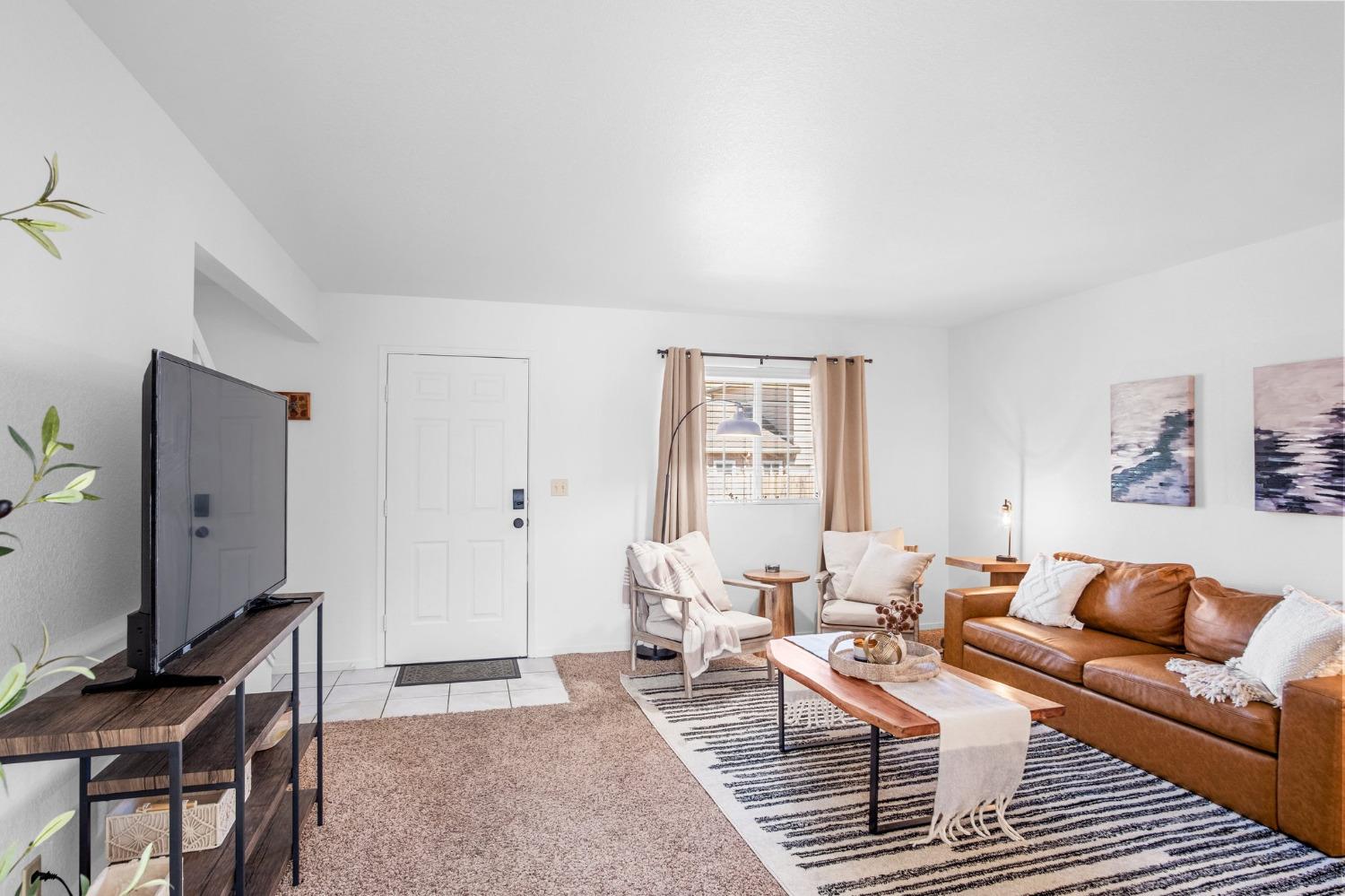 Darpinian Way, Sonora, California image 29