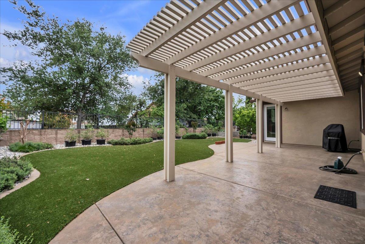 Anvil Circle, Rocklin, California image 31