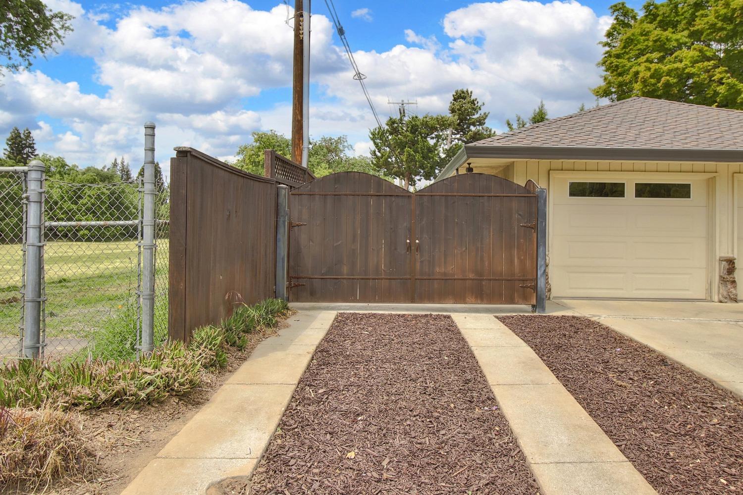 Detail Gallery Image 56 of 56 For 3841 American River Dr, Sacramento,  CA 95864 - 4 Beds | 3 Baths