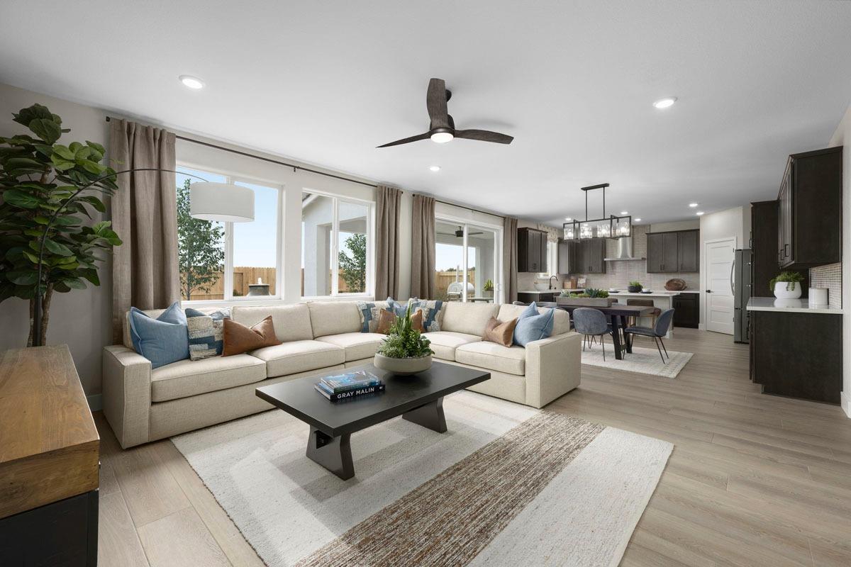 Detail Gallery Image 2 of 9 For 1224 Dignity Way, Sacramento,  CA 95838 - 4 Beds | 3 Baths
