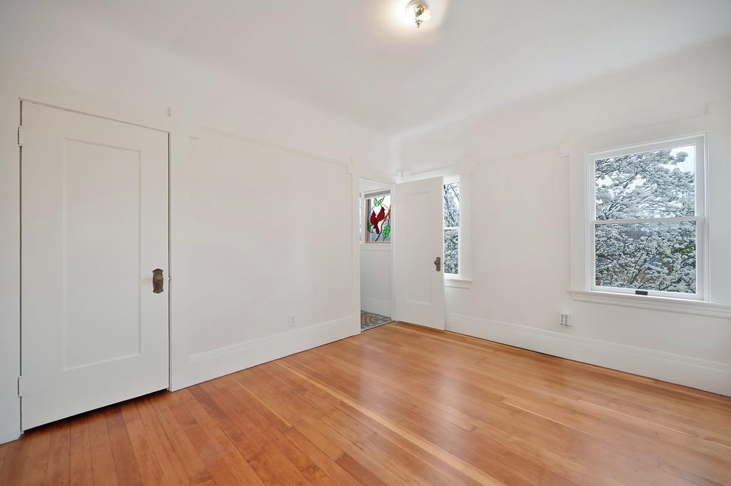 Detail Gallery Image 31 of 59 For 1333 33rd St, Sacramento,  CA 95816 - 5 Beds | 2 Baths