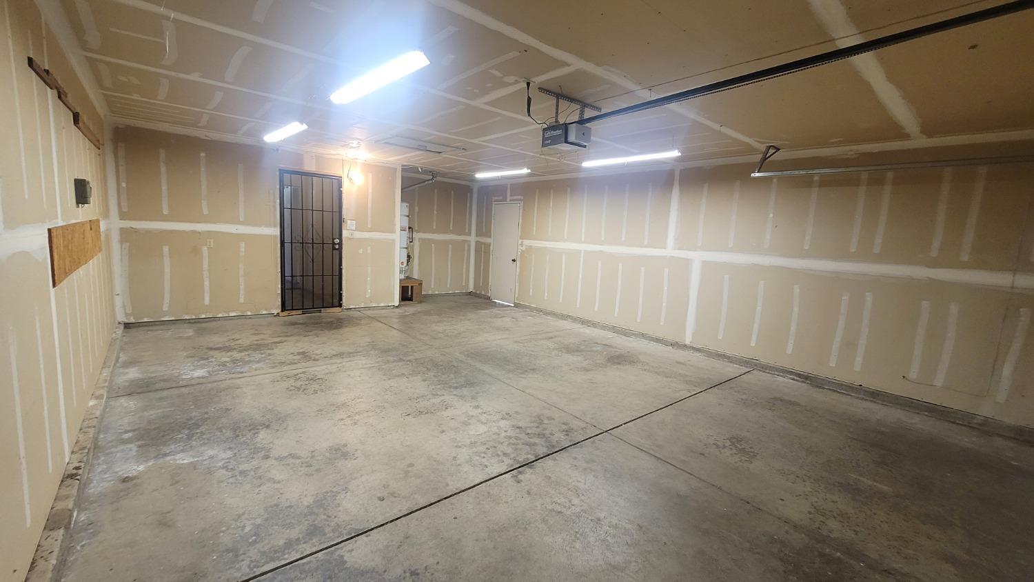 Detail Gallery Image 19 of 25 For 1117 La Mesa, Escalon,  CA 95320 - 3 Beds | 2 Baths