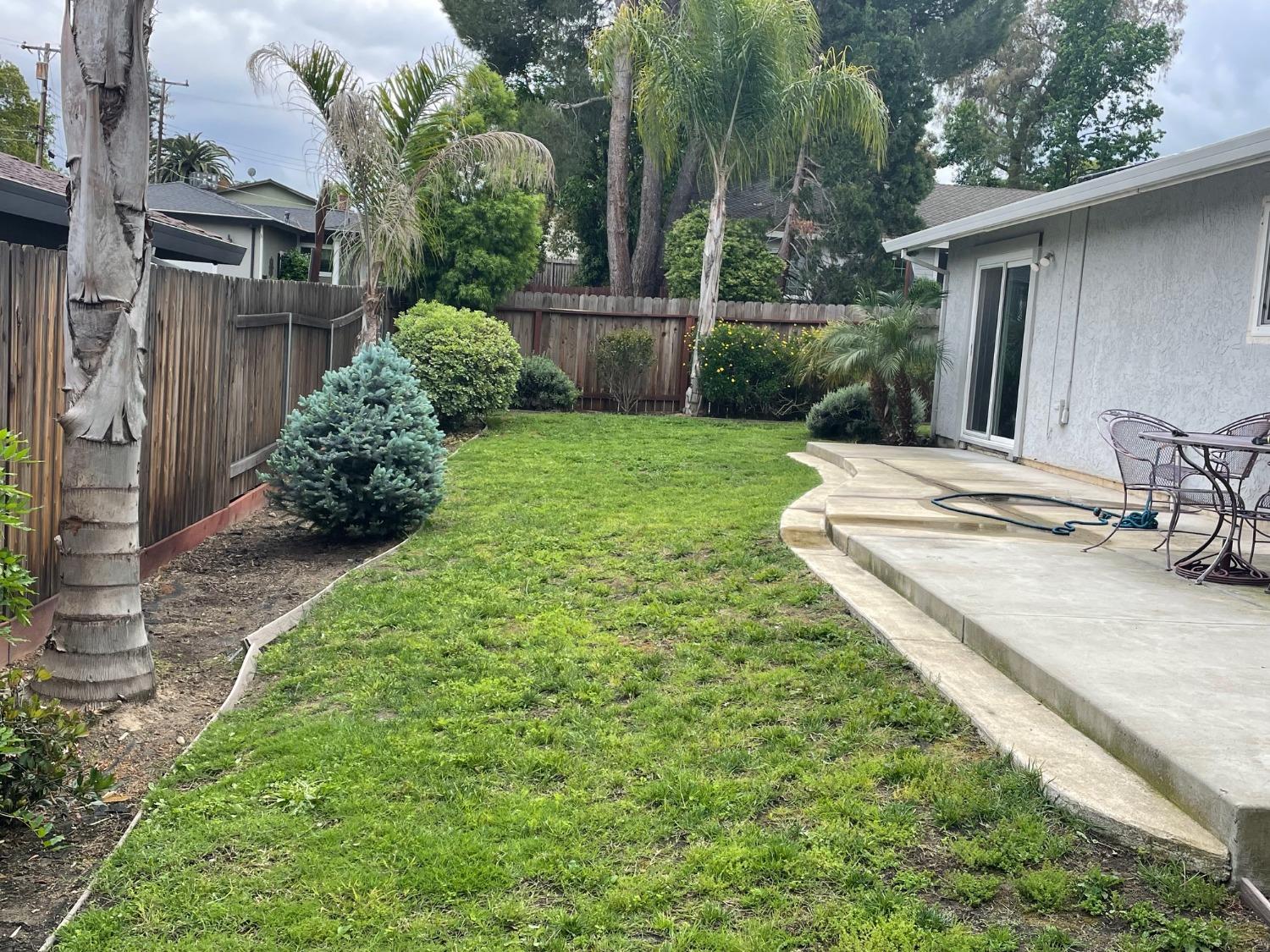 Roseana Court, Fair Oaks, California image 8