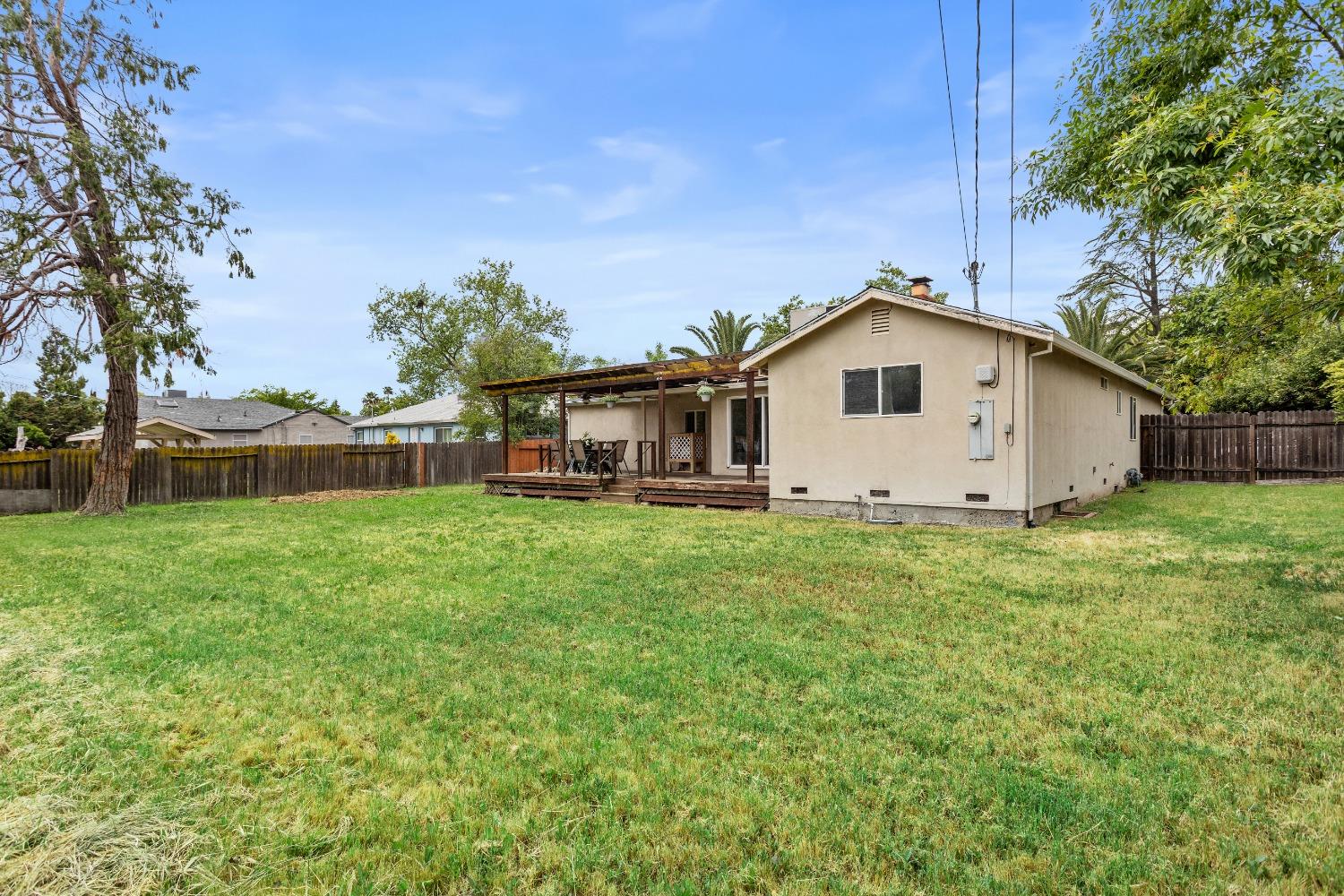 Detail Gallery Image 17 of 17 For 3220 Lerwick Rd, Sacramento,  CA 95821 - 3 Beds | 2 Baths