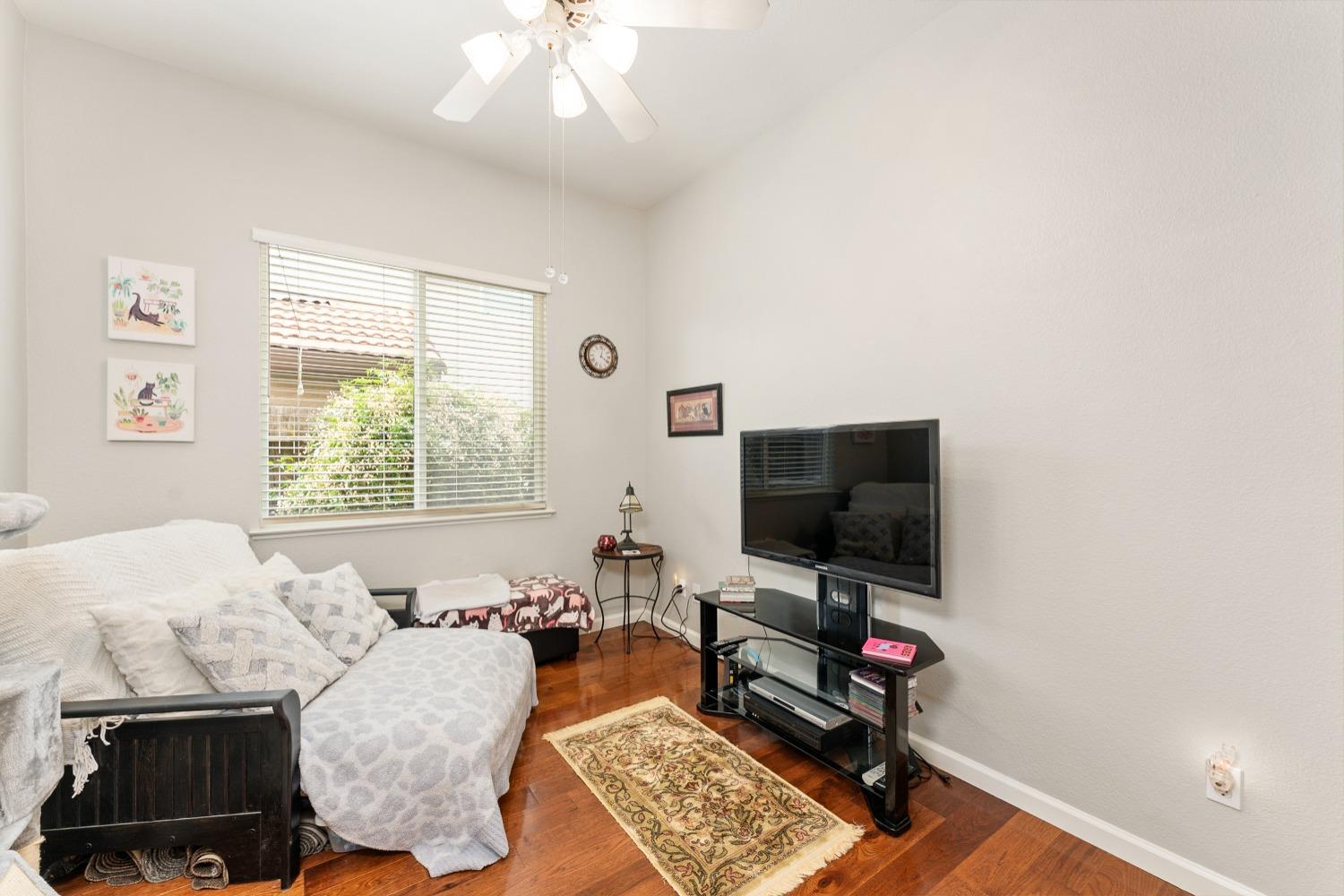 Misty Hollow Drive, Rocklin, California image 21