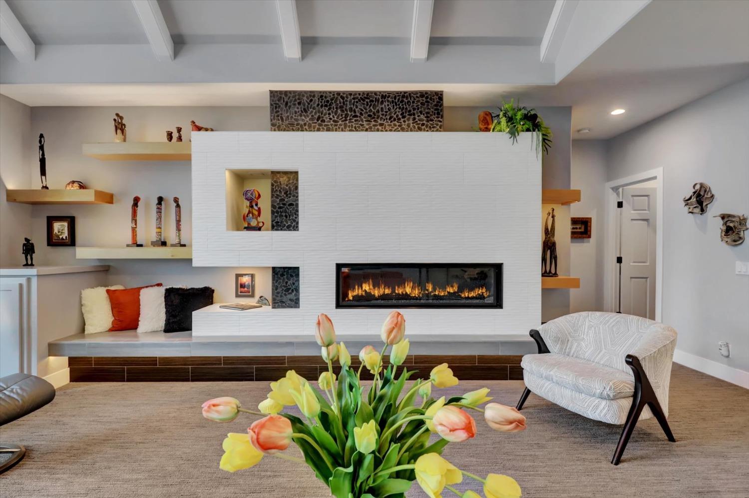 Detail Gallery Image 9 of 85 For 18388 Chaparral Dr, Penn Valley,  CA 95946 - 4 Beds | 3 Baths