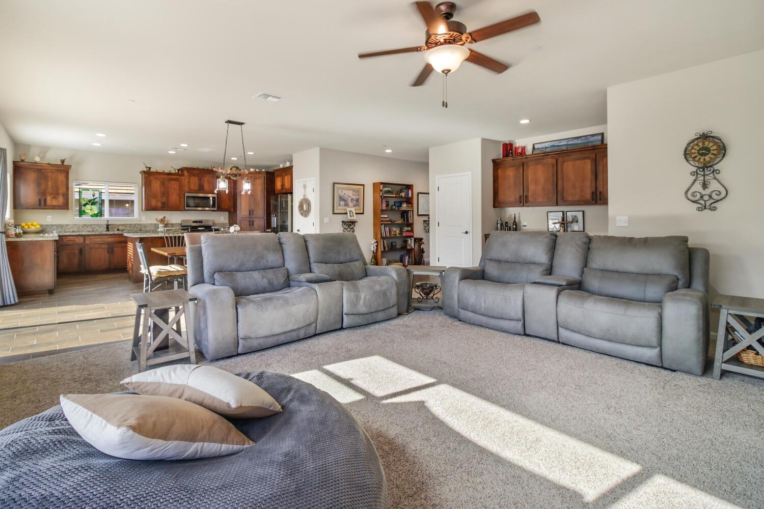 Detail Gallery Image 14 of 60 For 394 Avalon Dr, Ione,  CA 95640 - 3 Beds | 2 Baths