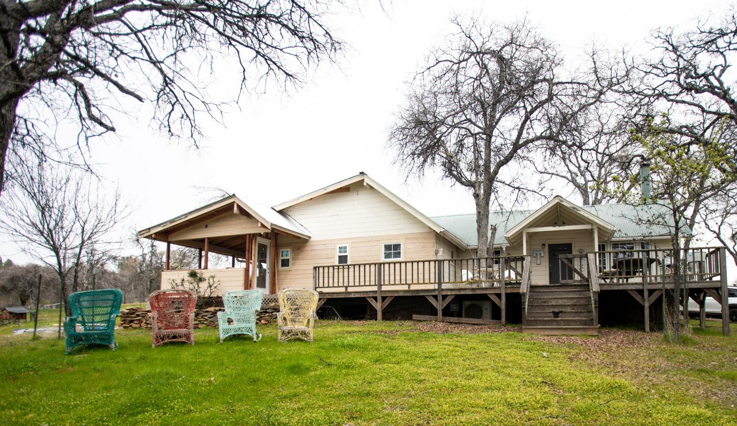 Detail Gallery Image 4 of 78 For 5963 Schilling Rd, Coulterville,  CA 95311 - 3 Beds | 2/1 Baths